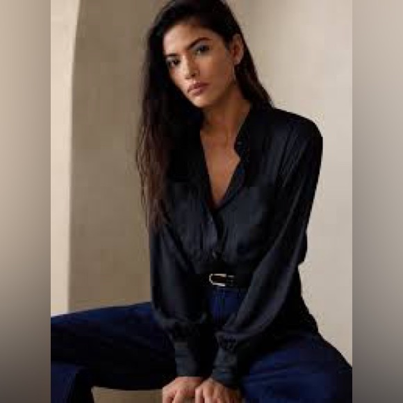 BANANA REPUCLIC Balloon Sleeve Utility Shirt - Picture 3 of 10